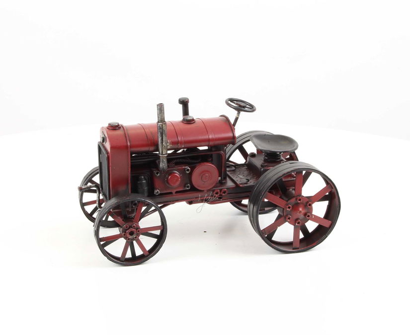 Model de tractor rosu