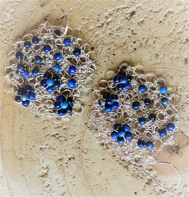 Cercei din sarma si sfere de lapis lazuli