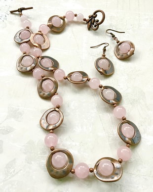 Colier vintage cuart roz & cupru