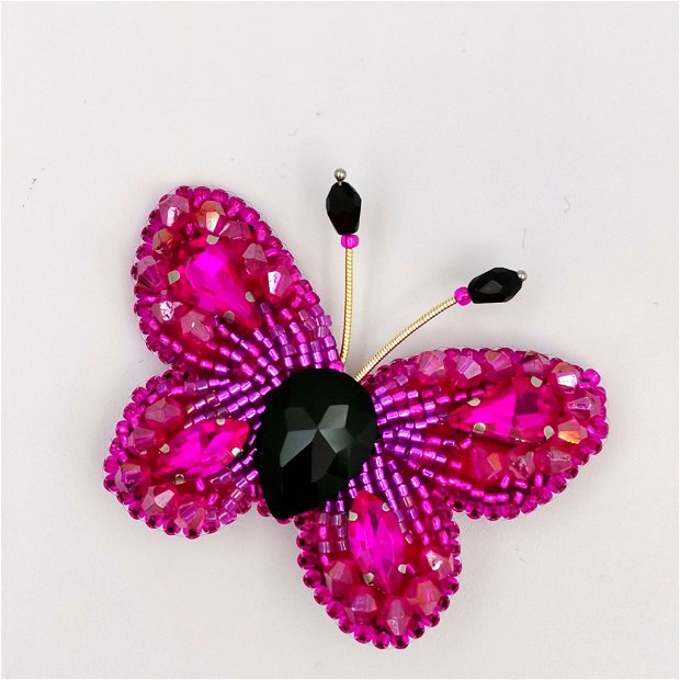 Rezervat Broșă fluture - Little Magenta Butterfly