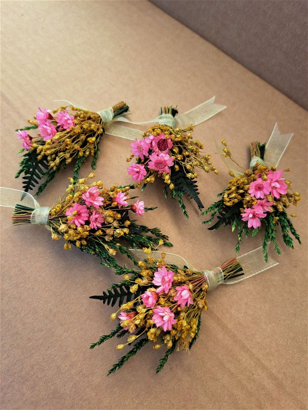 Cocarde nuntă -flori naturale uscate, Roz