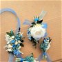 Cocarde nuntă/ Brățări domnișoare onoare-flori naturale uscate și criogenate , Alb Bleu ciel