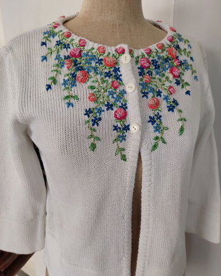 BLUZITA brodata manual Flora pink bleu