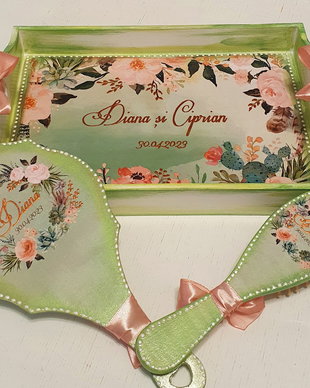 Tava personalizata pentru gatitul miresei, tema florala, verde, cactusi