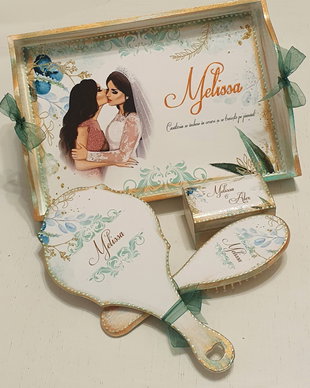 Tava personalizata pentru gatitul / trusoul miresei, tema florala, verde