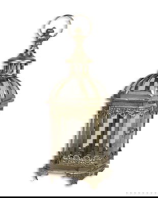 Felinar cu o forma deosebita din metal antichizat