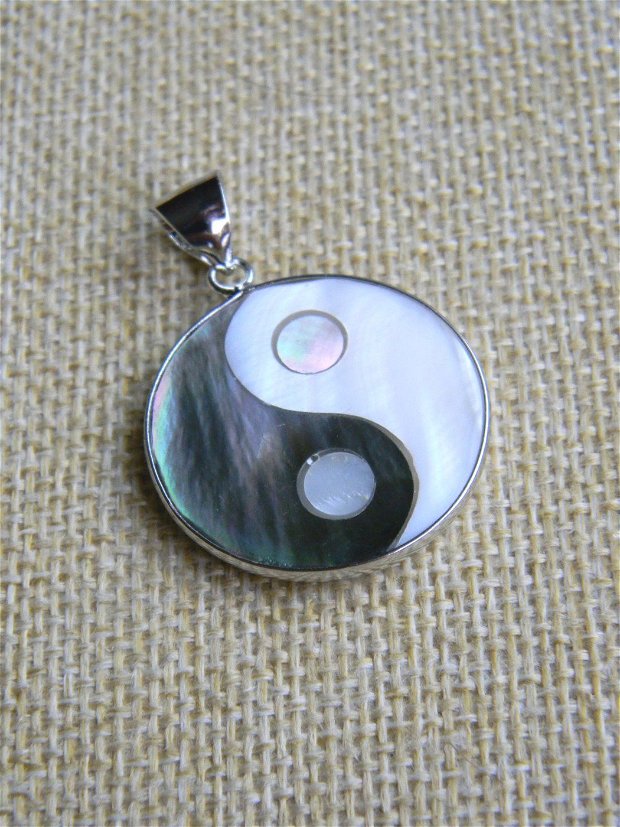 Pandantiv sidef "yin yang" (MN19)