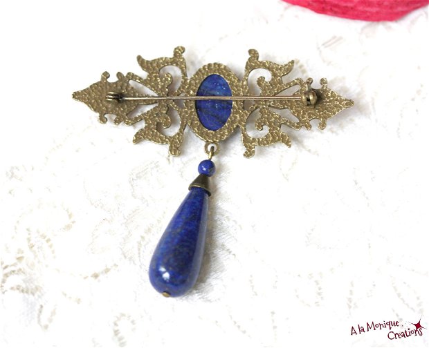 Brosa victoriana cu lapis lazuli