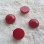 (2 bucati) Cabochon rosu din pasta de coral aprox 8x4 mm