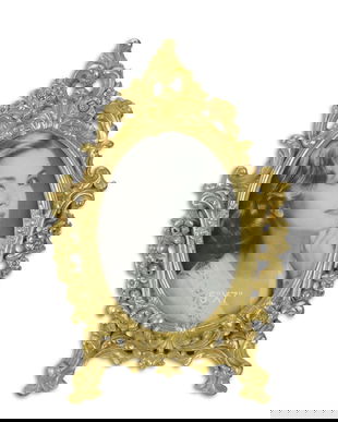 Rama foto aurie cu picioruse