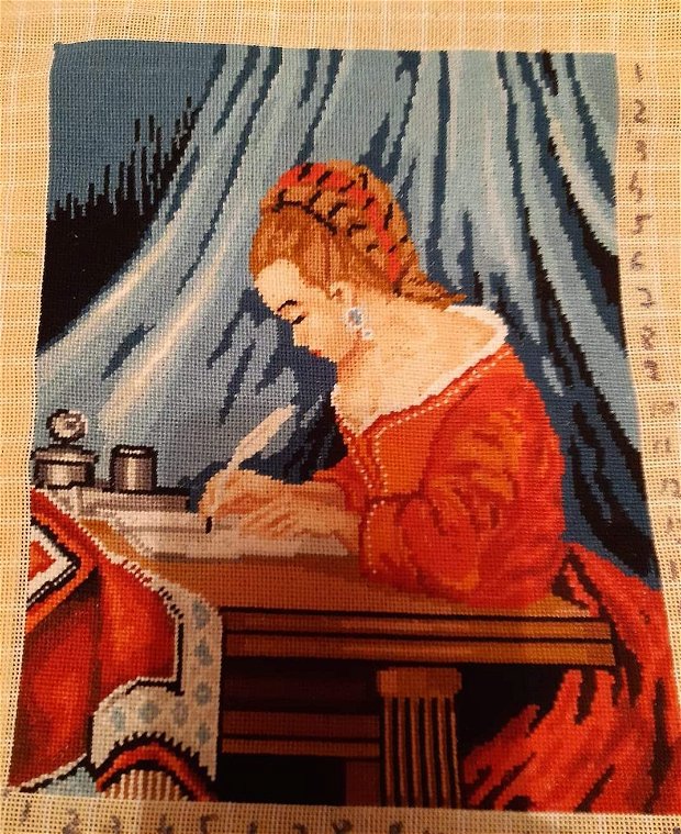 Fata care scrie