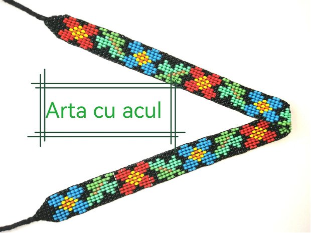 Zgardan tradițional românesc țesut manual din margele