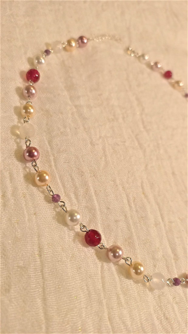 Colier choker asimetric radacina de rubin, perle din sidef/mother of pearl, agate