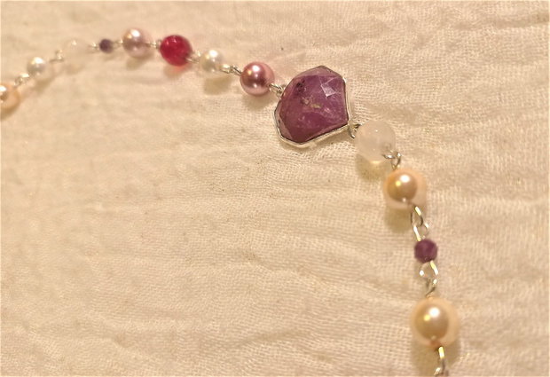 Colier choker asimetric radacina de rubin, perle din sidef/mother of pearl, agate