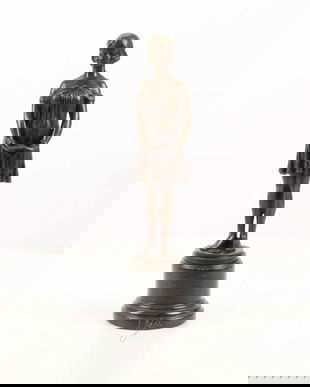 Fetita - statueta din bronz pe soclu din marmura