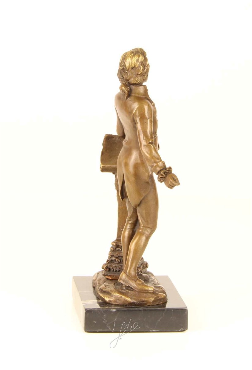 Beethoven - statuetadin bronz pe soclu din marmura
