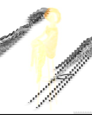 Trezirea- statueta din bronz pe un soclu din marmura