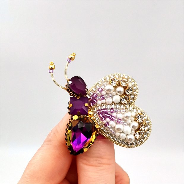 Broșă - Dancing Butterfly