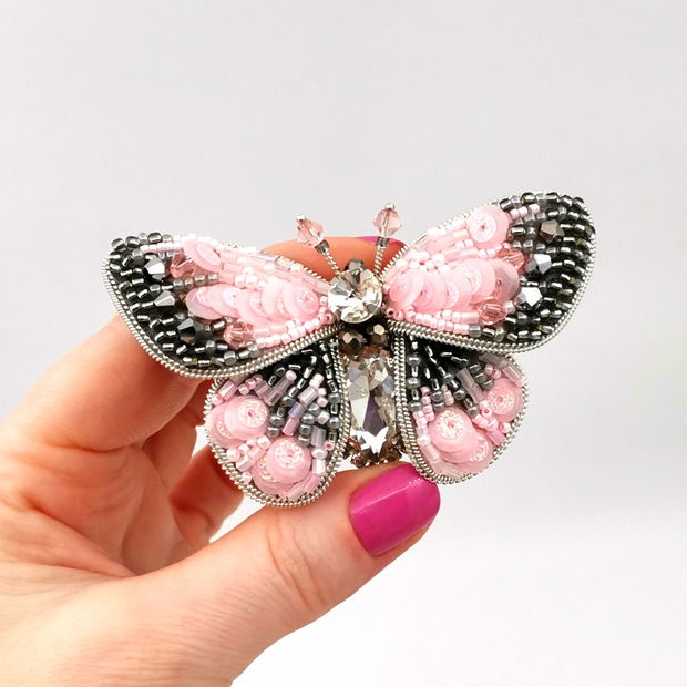 Rezervat Broșă - 3D Pink Butterfly