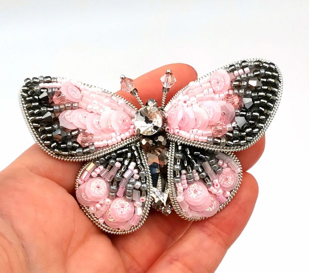 Rezervat Broșă - 3D Pink Butterfly