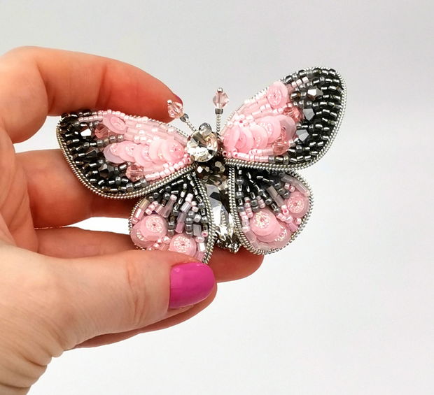 Rezervat Broșă - 3D Pink Butterfly