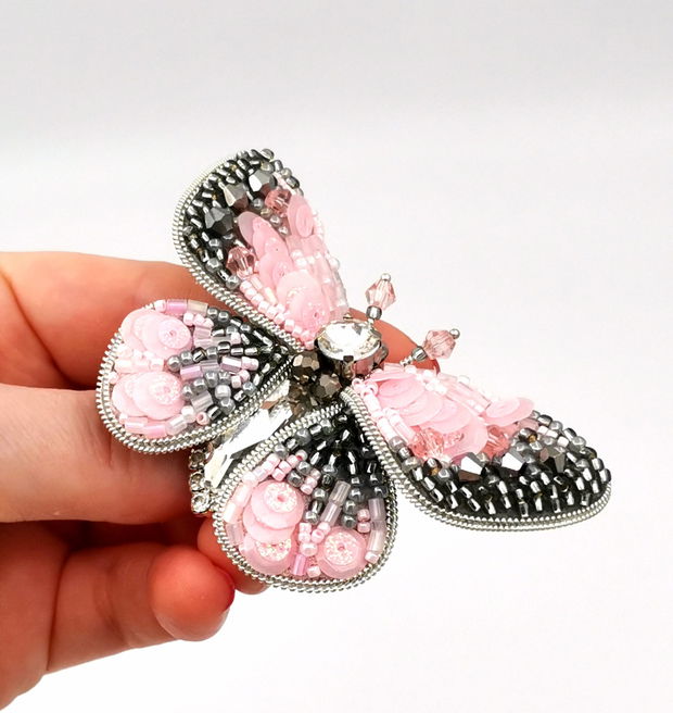 Rezervat Broșă - 3D Pink Butterfly