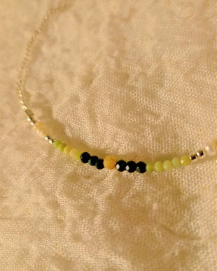 Bratara argint, granat verde, malachit natural, opal verde, perle de cultura, lant