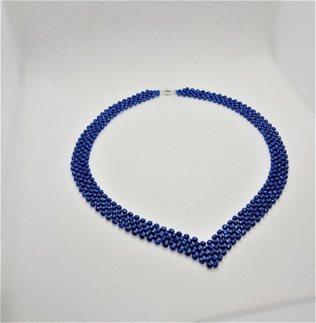 Colier elegant Doris-albastru metalic