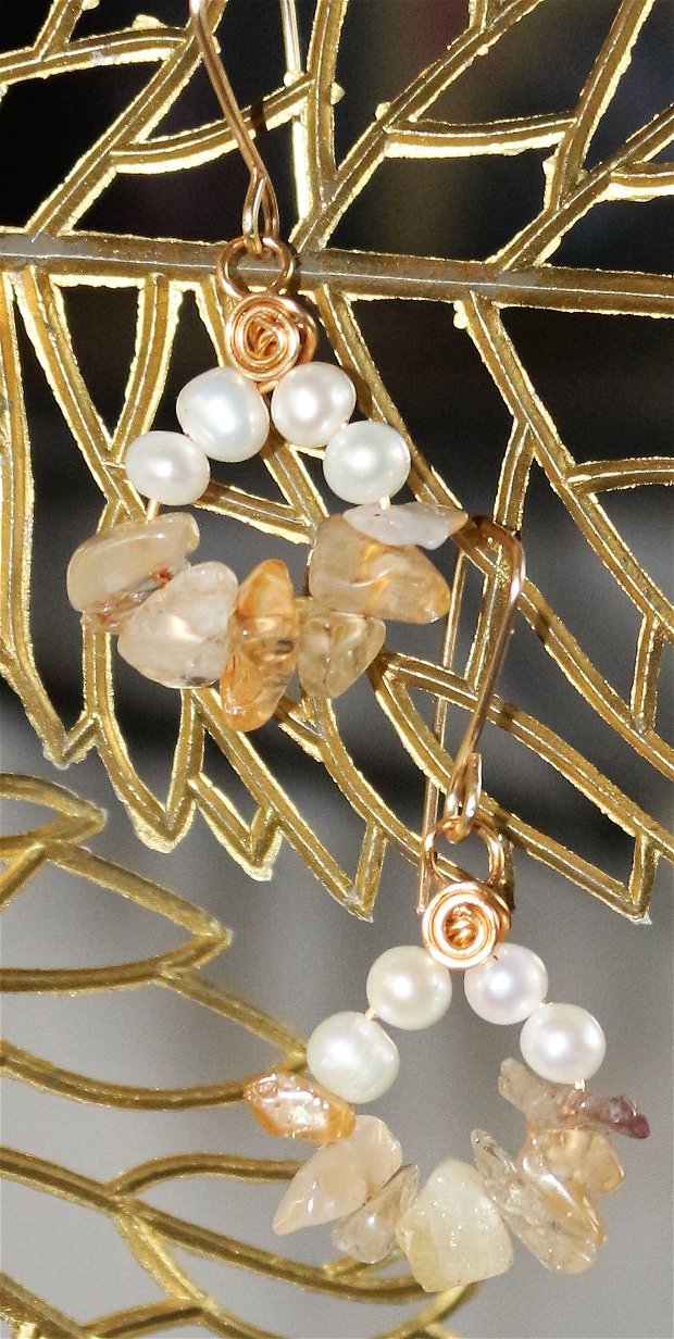 Cercei handmade din perle de cultura si cipsuri de citrin