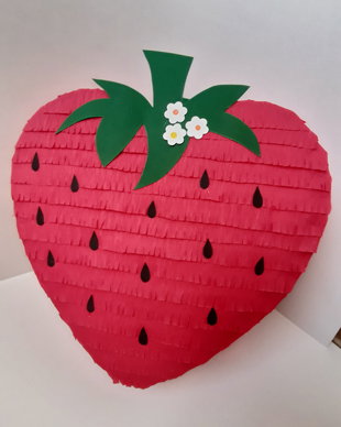 Strawberry Piñata pinata Capsuna