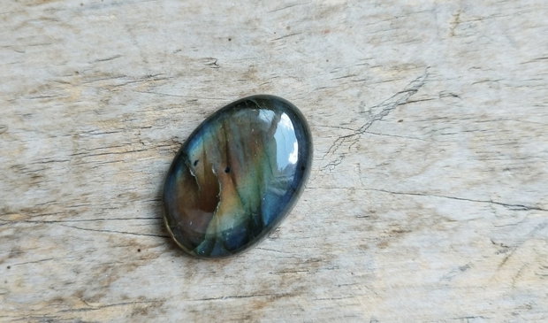 Cabochon labradorit, 32x28x8 mm