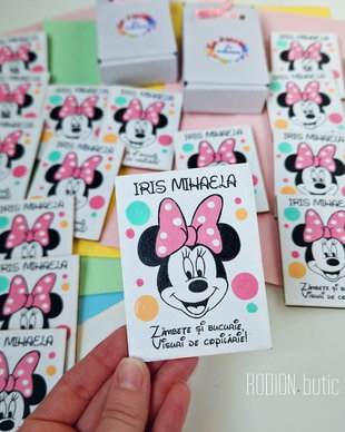 Marturii botez Minnie personalizate pictate manual magneti