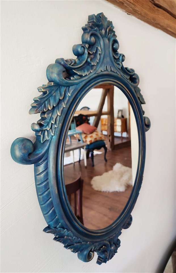 Oglinda ovala cu rama decorativa-Castle