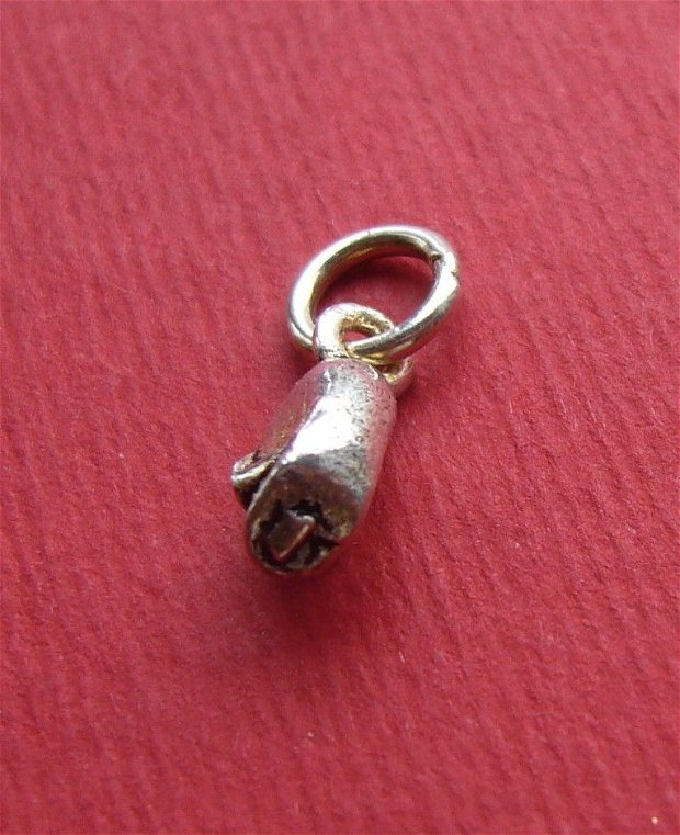 Pandantiv mic argint .925 cap de mort aprox 3x4.5x11 cu anoul (14.5 mm cu zaua)