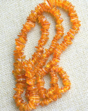 Chihlimbar chipsuri sirag 68 cm. (L3)