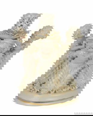 Sfesnic din portelan cu trei ingerasi