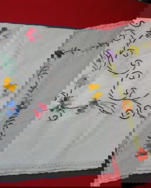 Napron si mileu cu broderie