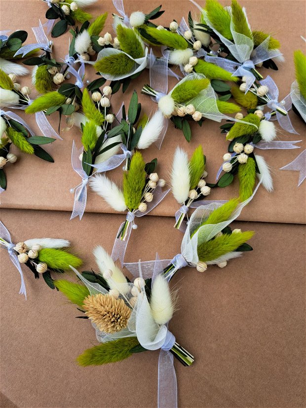 Cocarde nuntă -flori naturale uscate și criogenate , Alb Verde olive