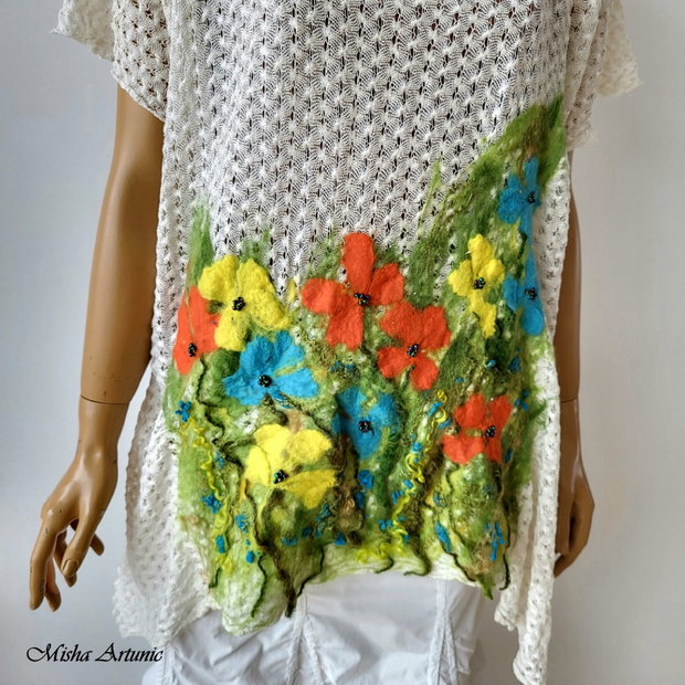 VANDUT -Bluza de vara cu floricele impaslite