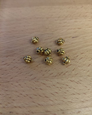 Distanțier auriu - 7x6mm