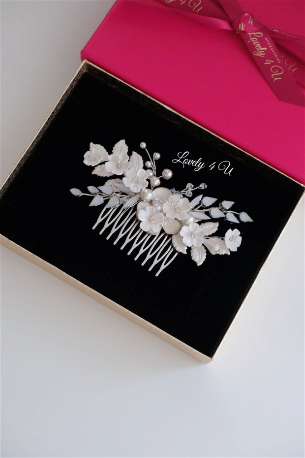 Zaria *Pieptan floral cu perle și cristale Swarovski- Colecția de lux