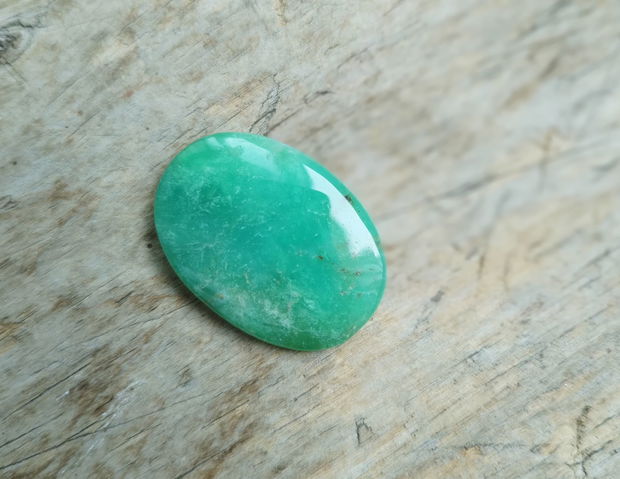 Cabochon crisopraz, 33x24x5 mm