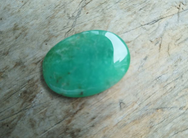 Cabochon crisopraz, 33x24x5 mm