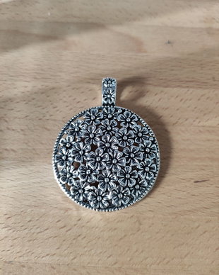 Pandantiv floricele - 58x45mm