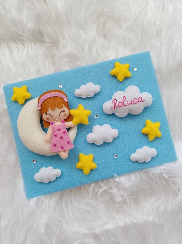 Tablou handmade personalizat, cu fetita pe luna, pentru copii