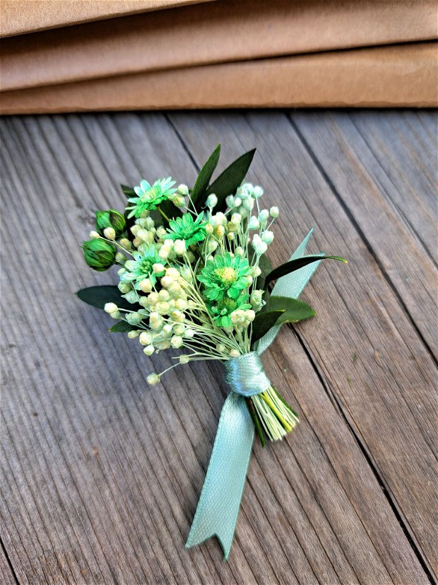 Cocarde/ Brățări domnișoare onoare-flori naturale uscate și criogenate,  Alb Verde Mentă/ Verde deschis/Verde Pastel