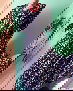 Rochue vascoza, cu bolero la bust