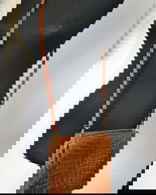 Geanta din piele de crocodil