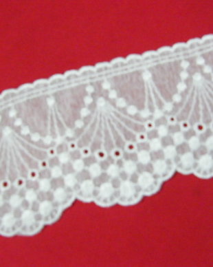 Dantela brodata 8m
