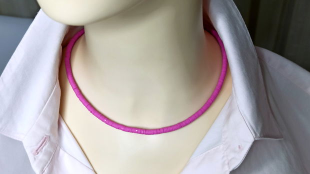 Coliere estive unisex pline de energie si culoare, cu mărgeluțe heishi din argilă polimerică, colier/choker lut polimeric, coliere colorate.